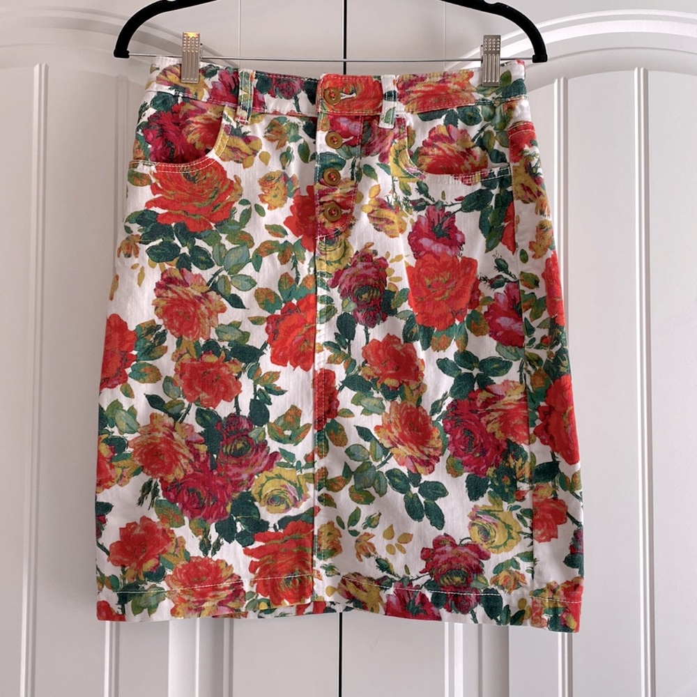 Maeve Anthropologie White Red Floral Garden Brushed Denim Pencil Skirt Size 6‎
